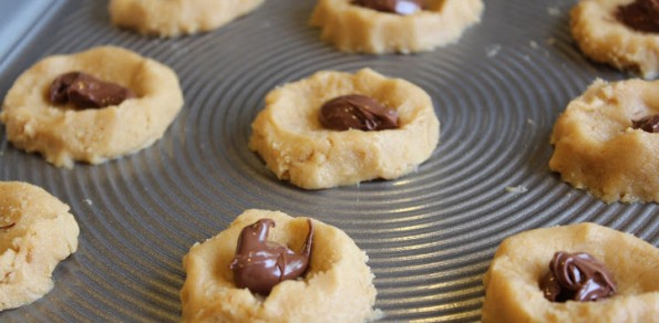 Use #987 for Nutella: Nutella-Stuffed Peanut Butter Cookies